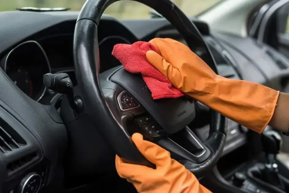 Recupere a elegância do seu volante desgastado